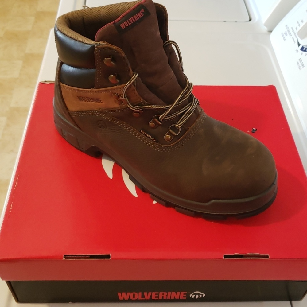 Composite toe work boots